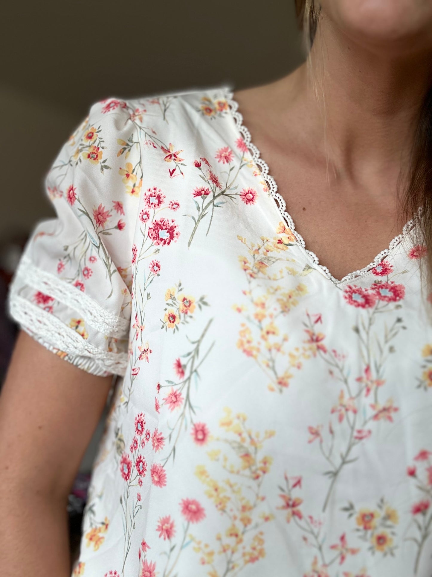 Floral Scalloped Blouse