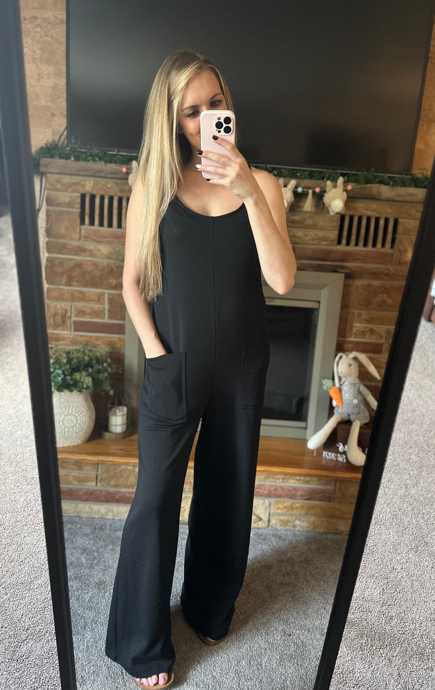 Wide Legged Pocketed Jumpsuit